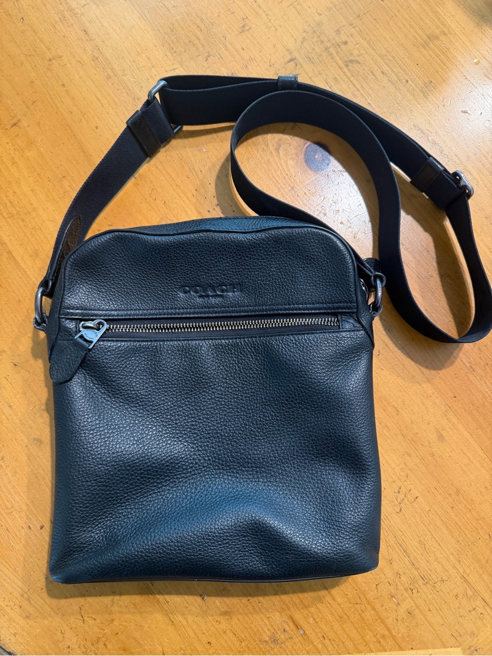 Coach Men’s Houston Flight Bag Black Pebbled Leather Messenger Crossbody